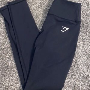 Gym shark leggings